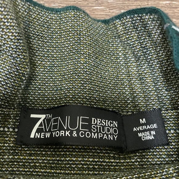 7th Avenue Green Plaid Short Sleeve Top - Picture 2 of 3